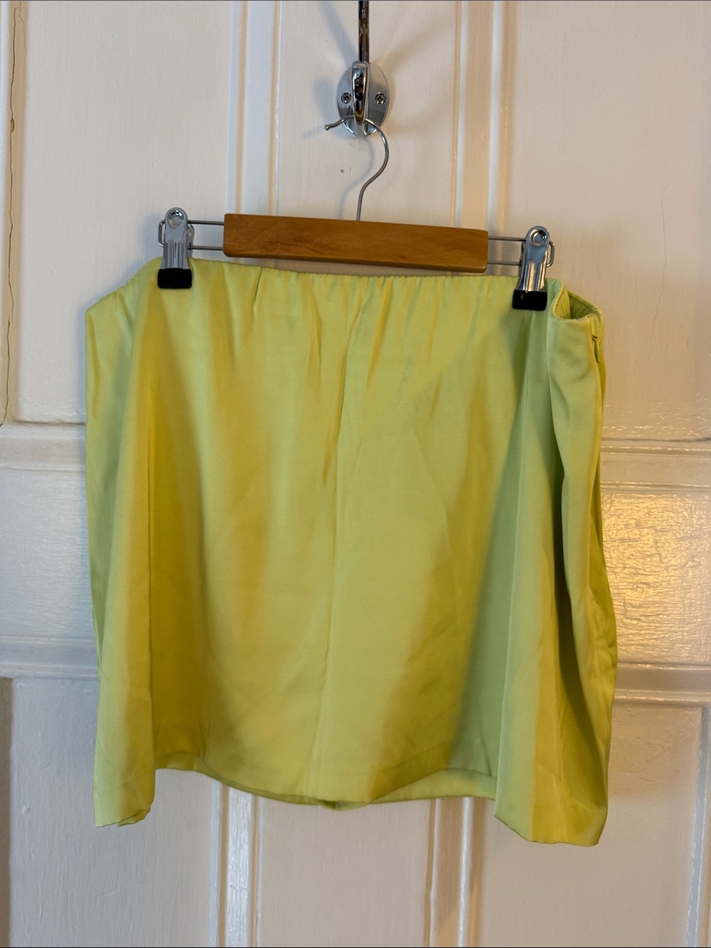 Abercrombie & Fitch Yellow Women's Mini Skort - Lightweight Summer Style